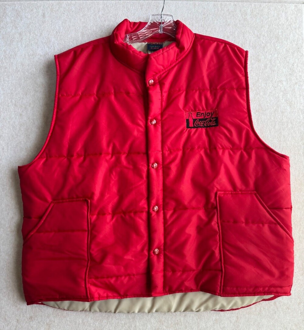 Vintage Coca Cola Hilton Active Apparel Quilted Vest XL Made USA Coke 80s